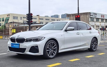 BMW 3 серия, 2022 год, 2 674 000 рублей, 1 фотография