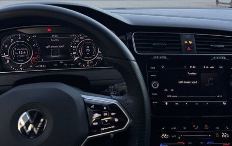 Volkswagen Golf VII, 2018 год, 1 500 000 рублей, 10 фотография