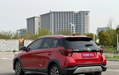Toyota Yaris, 2022 год, 1 170 005 рублей, 6 фотография