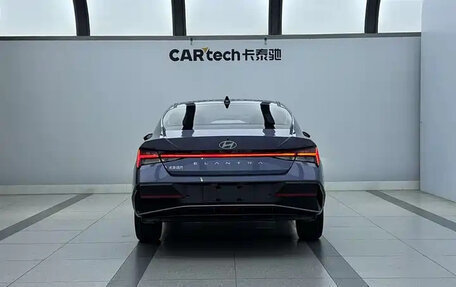 Hyundai Elantra, 2023 год, 1 420 666 рублей, 6 фотография