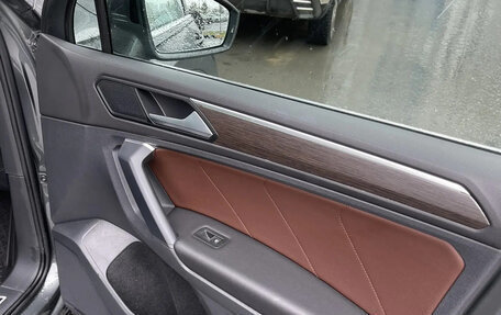 Volkswagen Tiguan II, 2021 год, 3 300 000 рублей, 6 фотография