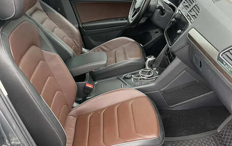Volkswagen Tiguan II, 2021 год, 3 300 000 рублей, 5 фотография