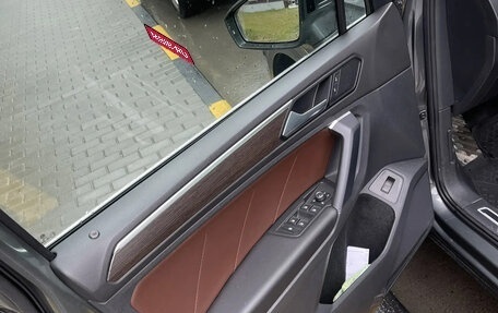 Volkswagen Tiguan II, 2021 год, 3 300 000 рублей, 4 фотография