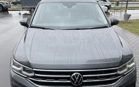 Volkswagen Tiguan II, 2021 год, 3 300 000 рублей, 11 фотография