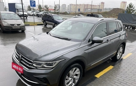 Volkswagen Tiguan II, 2021 год, 3 300 000 рублей, 12 фотография