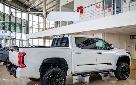Toyota Tundra, 2023 год, 8 328 000 рублей, 6 фотография