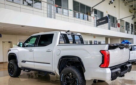 Toyota Tundra, 2023 год, 8 328 000 рублей, 4 фотография