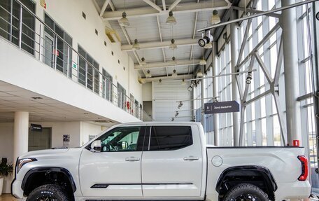 Toyota Tundra, 2023 год, 8 328 000 рублей, 3 фотография