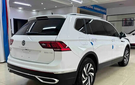 Volkswagen Tiguan II, 2022 год, 2 711 666 рублей, 6 фотография