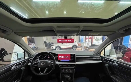 Volkswagen Tiguan II, 2022 год, 2 711 666 рублей, 17 фотография