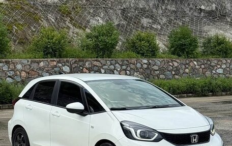 Honda Fit, 2023 год, 1 070 007 рублей, 3 фотография