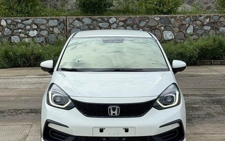 Honda Fit, 2023 год, 1 070 007 рублей, 2 фотография