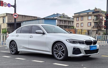 BMW 3 серия, 2022 год, 2 674 000 рублей, 3 фотография