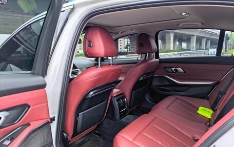 BMW 3 серия, 2022 год, 2 674 000 рублей, 9 фотография