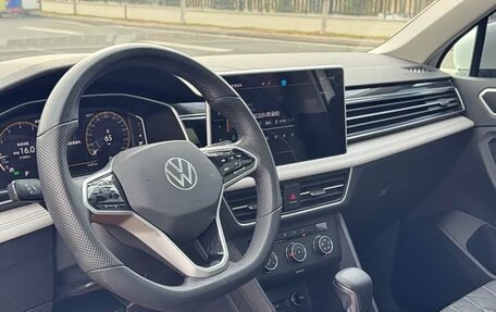 Volkswagen Tiguan II, 2023 год, 2 410 000 рублей, 7 фотография
