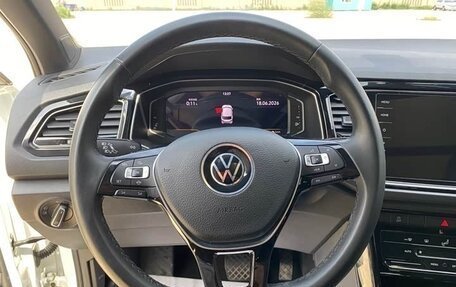 Volkswagen T-Roc I, 2022 год, 2 610 000 рублей, 9 фотография
