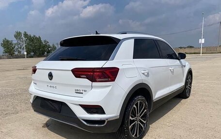 Volkswagen T-Roc I, 2022 год, 2 610 000 рублей, 6 фотография