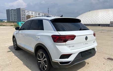 Volkswagen T-Roc I, 2022 год, 2 610 000 рублей, 4 фотография