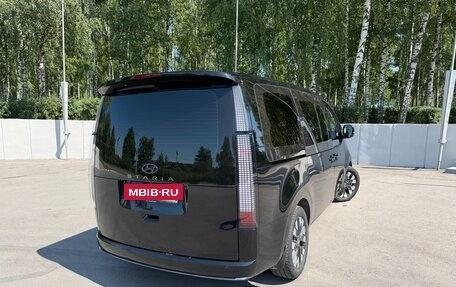 Hyundai Staria, 2023 год, 5 000 000 рублей, 4 фотография