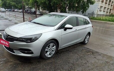 Opel Astra K, 2020 год, 1 490 000 рублей, 2 фотография