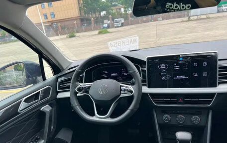 Volkswagen Tiguan II, 2022 год, 2 712 666 рублей, 7 фотография