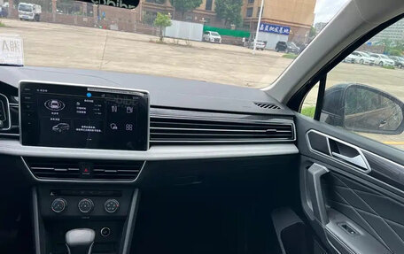 Volkswagen Tiguan II, 2022 год, 2 712 666 рублей, 8 фотография