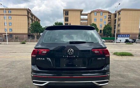 Volkswagen Tiguan II, 2022 год, 2 712 666 рублей, 12 фотография