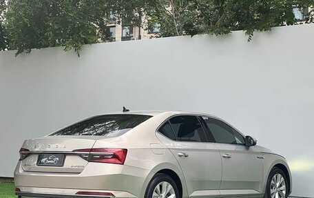 Skoda Superb III рестайлинг, 2021 год, 1 910 000 рублей, 4 фотография