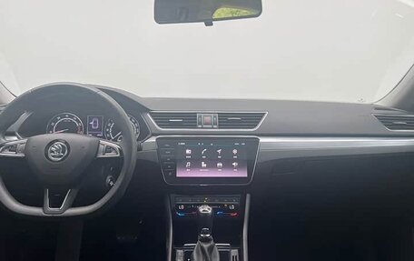 Skoda Superb III рестайлинг, 2021 год, 1 910 000 рублей, 9 фотография