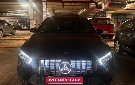 Mercedes-Benz A-Класс, 2019 год, 2 800 000 рублей, 10 фотография