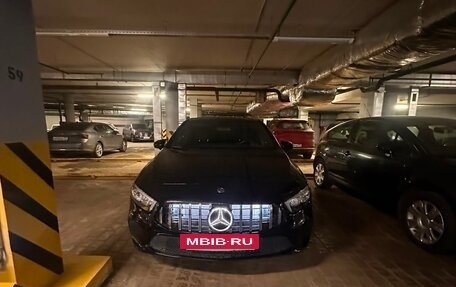 Mercedes-Benz A-Класс, 2019 год, 2 800 000 рублей, 11 фотография