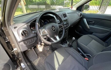 Renault Logan II, 2018 год, 1 100 000 рублей, 7 фотография