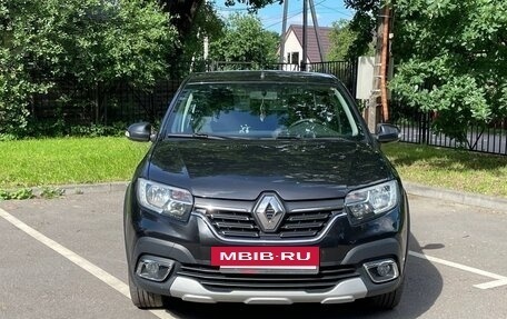 Renault Logan II, 2018 год, 1 100 000 рублей, 4 фотография