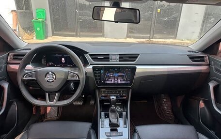 Skoda Superb III рестайлинг, 2023 год, 1 970 000 рублей, 9 фотография