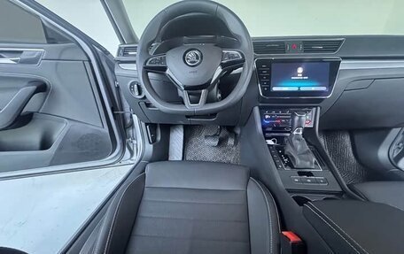 Skoda Superb III рестайлинг, 2023 год, 1 950 000 рублей, 13 фотография