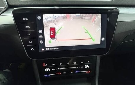 Skoda Superb III рестайлинг, 2022 год, 1 990 000 рублей, 10 фотография