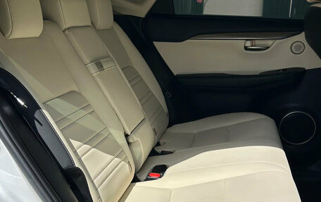 Lexus NX I, 2018 год, 3 090 000 рублей, 12 фотография