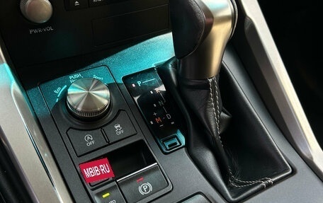 Lexus NX I, 2018 год, 3 090 000 рублей, 24 фотография
