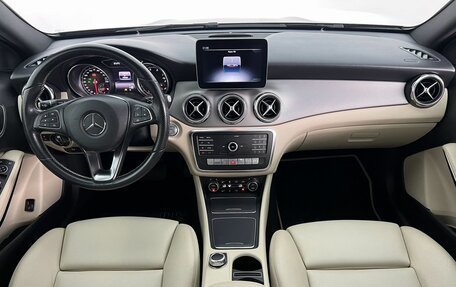 Mercedes-Benz GLA, 2019 год, 2 350 000 рублей, 16 фотография
