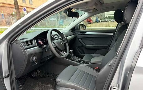 Skoda Superb III рестайлинг, 2023 год, 2 090 000 рублей, 5 фотография