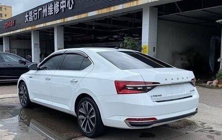 Skoda Superb III рестайлинг, 2022 год, 2 070 000 рублей, 4 фотография