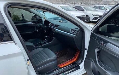 Skoda Superb III рестайлинг, 2022 год, 2 070 000 рублей, 10 фотография