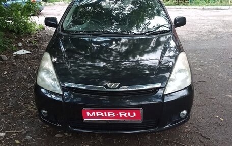 Toyota Wish II, 2003 год, 680 000 рублей, 1 фотография