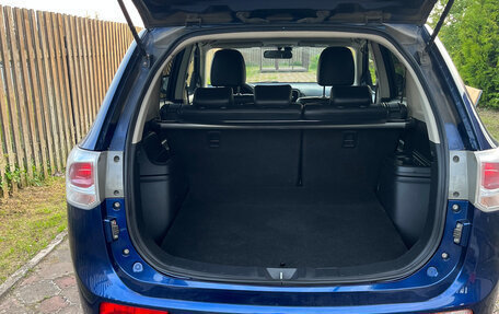 Mitsubishi Outlander III рестайлинг 3, 2013 год, 1 300 000 рублей, 14 фотография