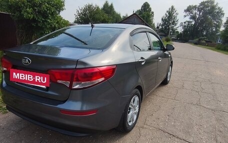KIA Rio III рестайлинг, 2016 год, 970 000 рублей, 3 фотография