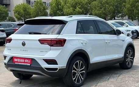 Volkswagen T-Roc I, 2023 год, 1 280 333 рублей, 5 фотография
