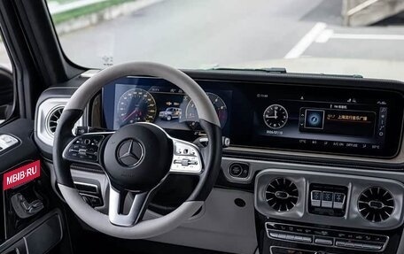 Mercedes-Benz G-Класс W463 рестайлинг _iii, 2023 год, 12 900 333 рублей, 13 фотография