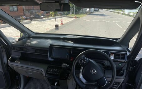 Honda Stepwgn IV, 2016 год, 1 300 000 рублей, 6 фотография