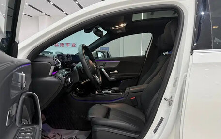 Mercedes-Benz A-Класс, 2023 год, 1 550 001 рублей, 7 фотография