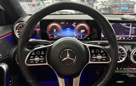Mercedes-Benz A-Класс, 2023 год, 1 550 001 рублей, 11 фотография